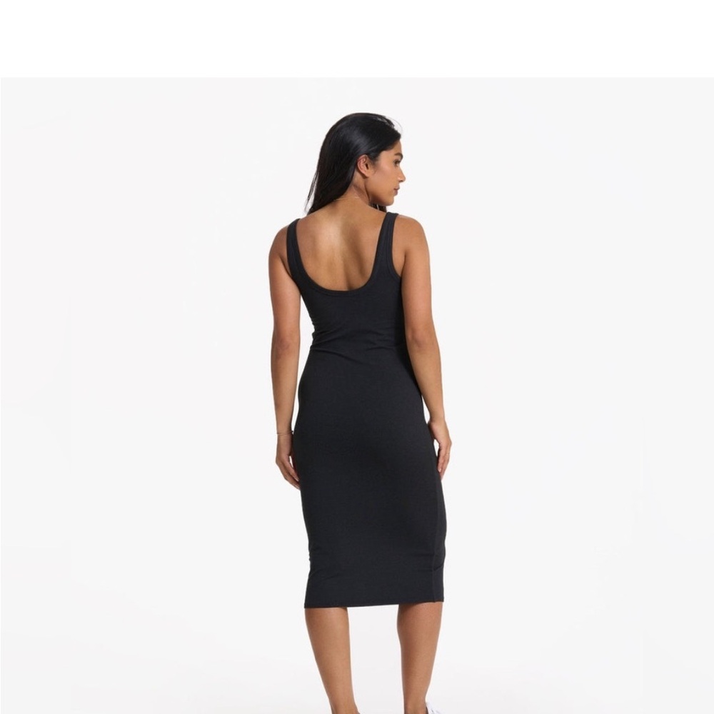 Vuori Halo Essential Dress
Women's DreamKnit Dress HEATHERED BLACK SIZE LARGE - Picture 6 of 13